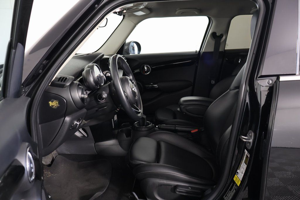 Thumbnail: 2016 MINI Cooper - 10