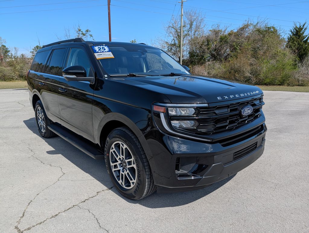 2025 Ford Expedition Active RWD