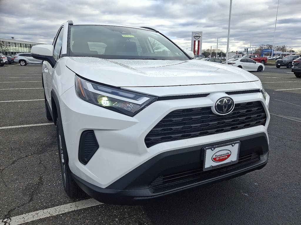 Thumbnail: 2025 Toyota RAV4 - 2