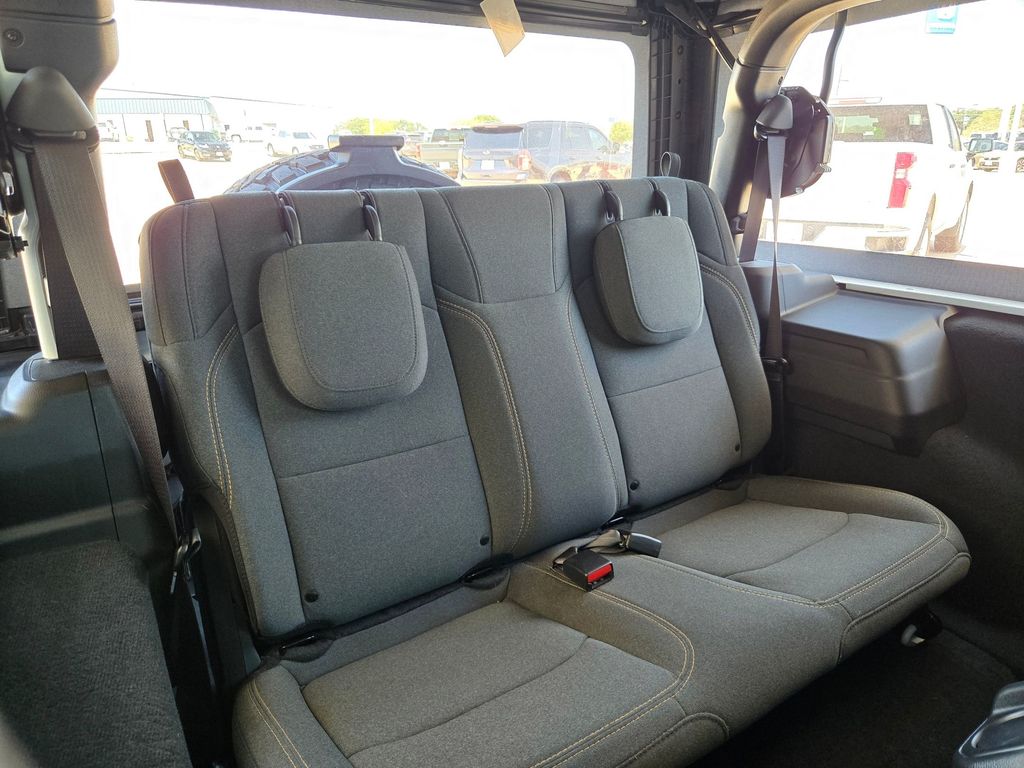 Used 2025 Jeep Wrangler SUV