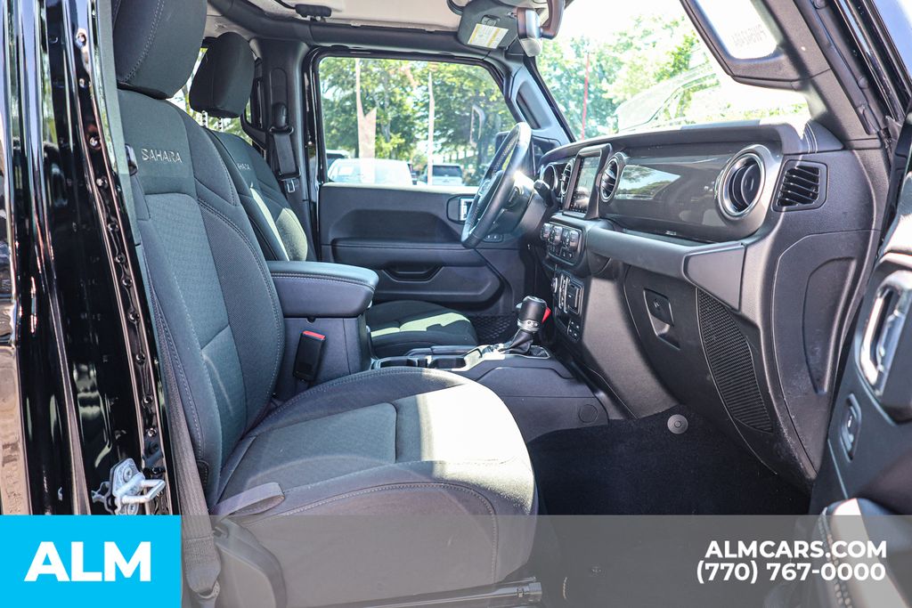 2023 Jeep Wrangler #21