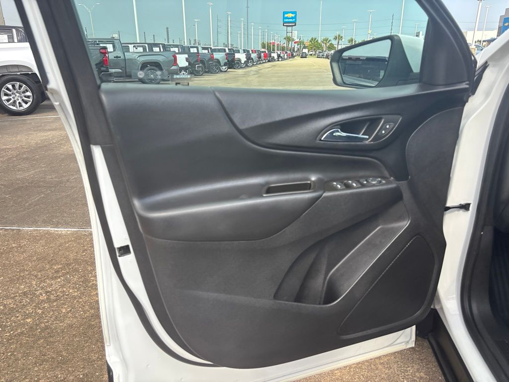 2023 Chevrolet Equinox LT White at Monument Chevrolet