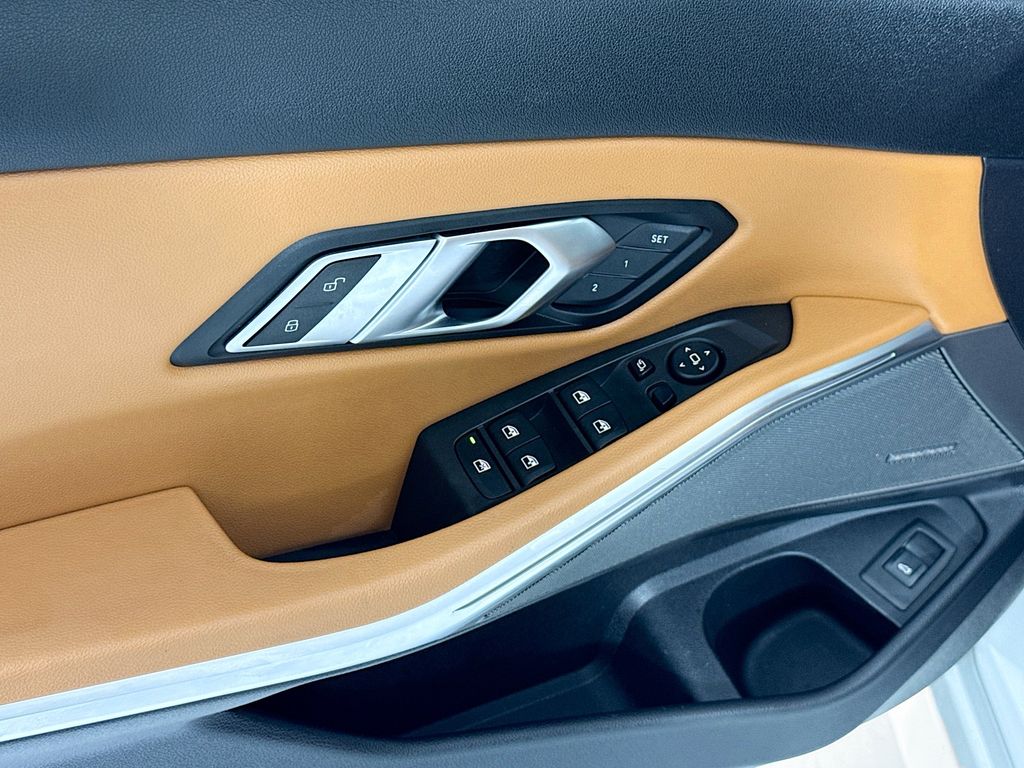 Thumbnail: 2023 BMW 3 Series - 23