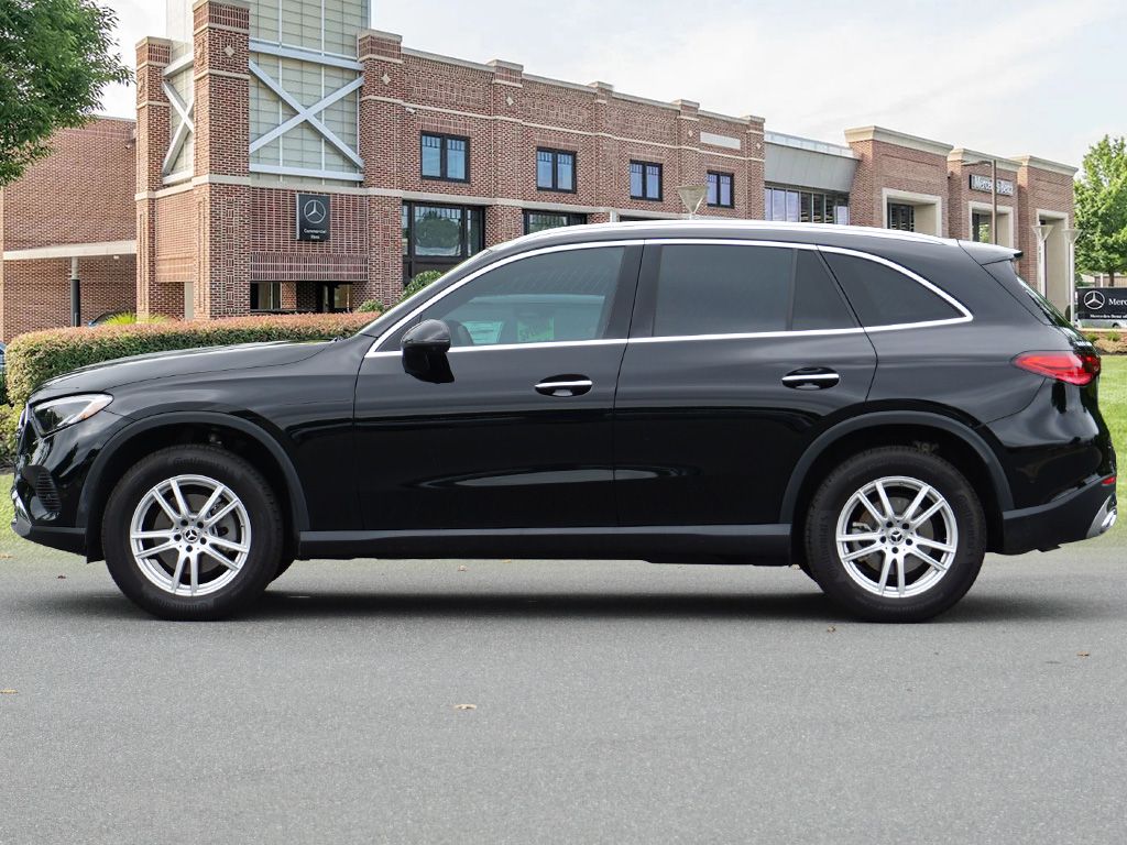 Thumbnail: 2023 Mercedes-Benz GLC - 8