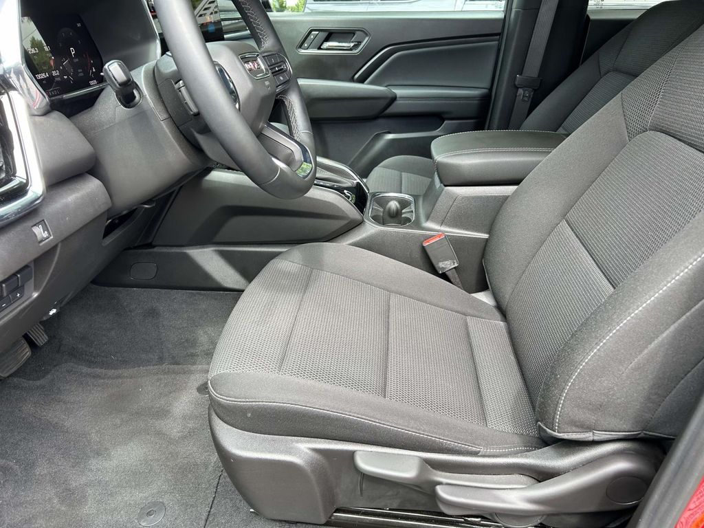 Used 2025 GMC Canyon Truck