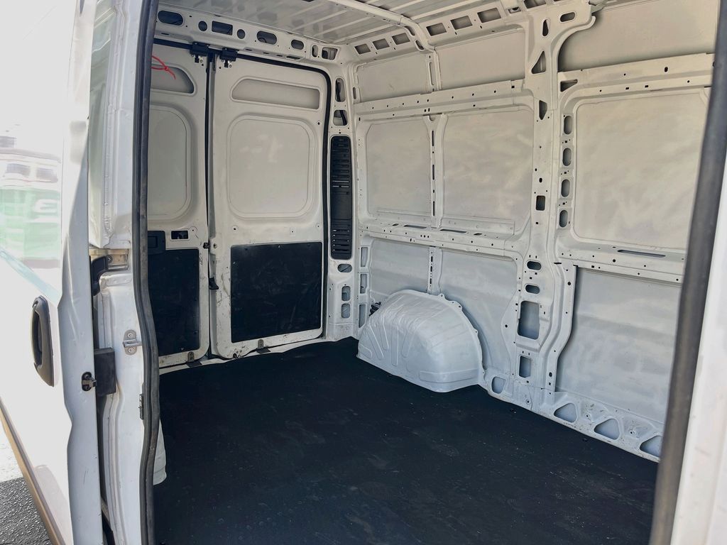 Used 2025 White Ram High Roof image 29