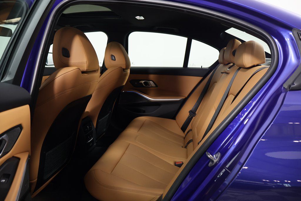 Thumbnail: 2023 BMW 3 Series - 13