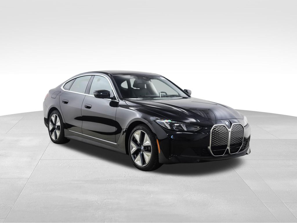 Thumbnail: 2026 BMW i4 - 7