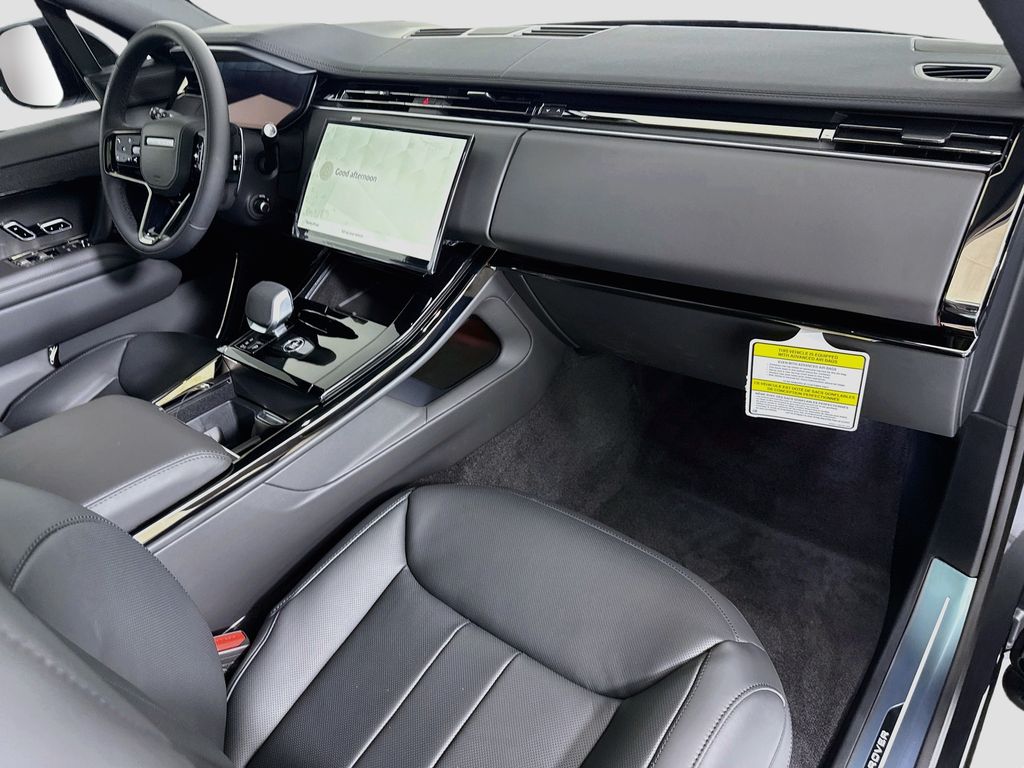 Thumbnail: 2026 Land Rover Range Rover Sport - 18