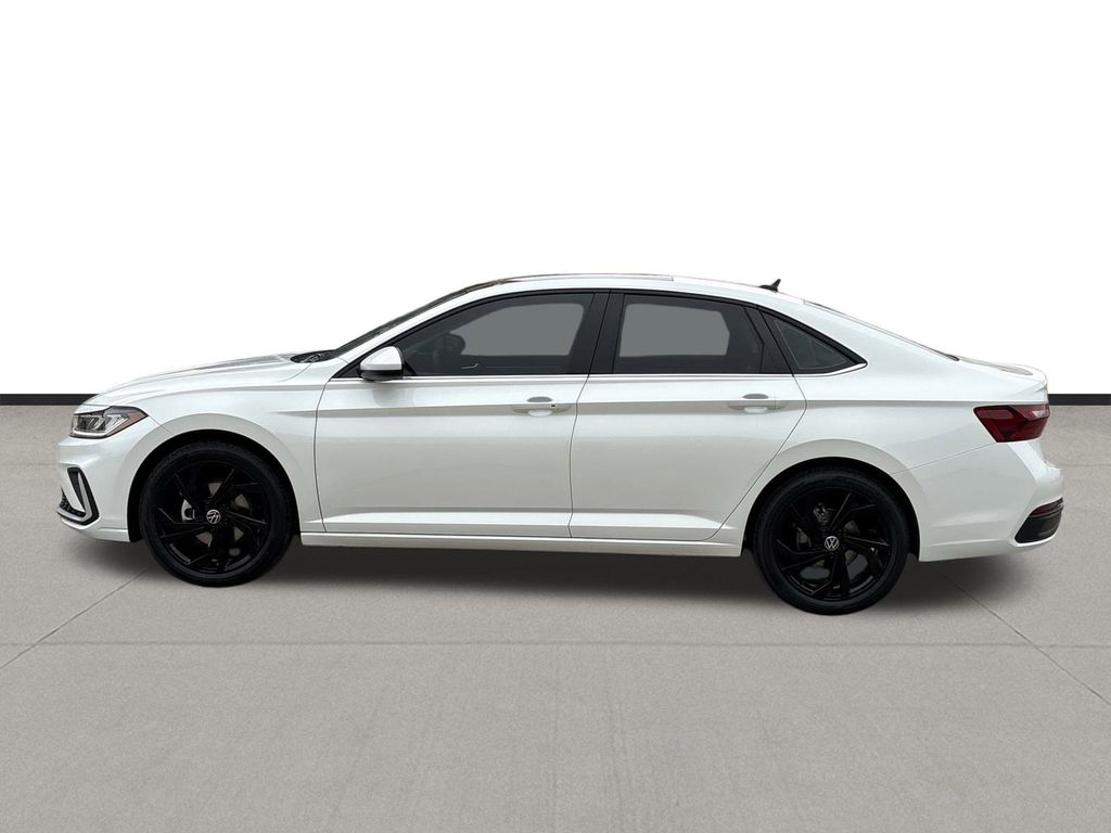 New 2026 White Pearl Volkswagen 1.5T SE image 8