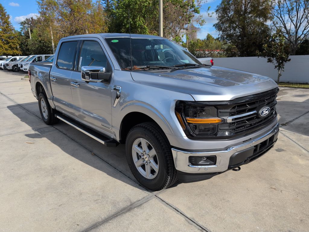 2025 Ford F-150 XLT's photo