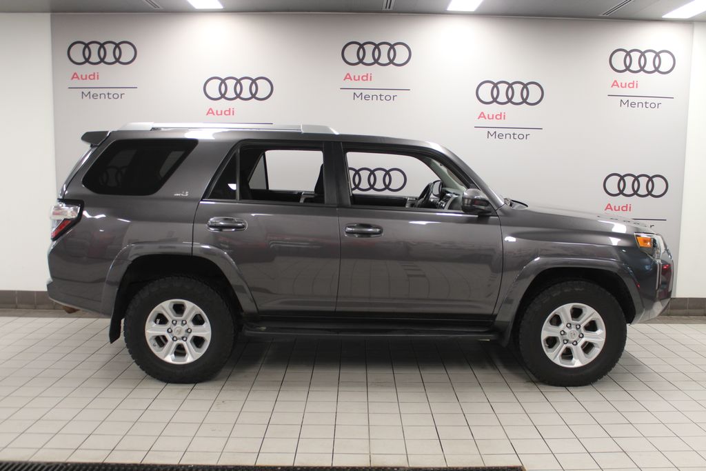 Thumbnail: 2015 Toyota 4Runner - 7