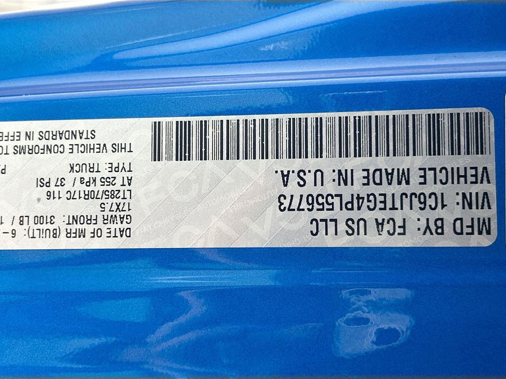 Thumbnail: 2023 Jeep Gladiator - 32