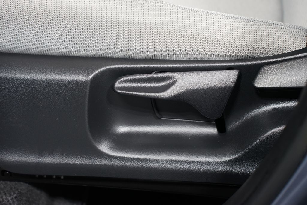 Thumbnail: 2025 Toyota Corolla Cross - 30