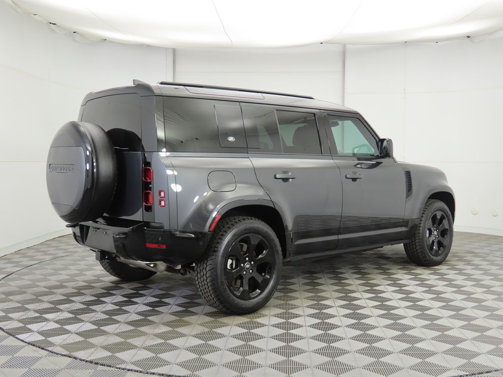 Thumbnail: 2024 Land Rover Defender - 5