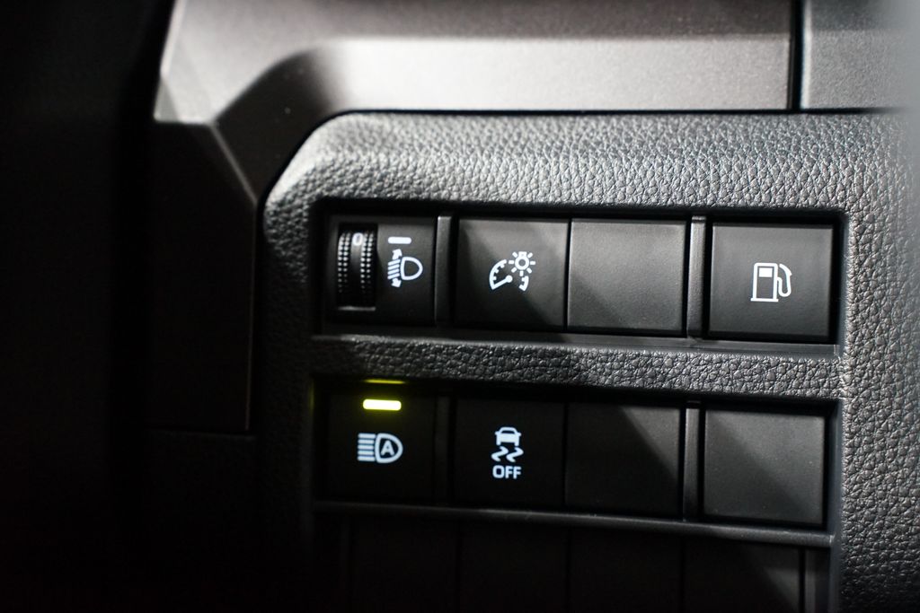 Thumbnail: 2025 Toyota 4Runner - 25