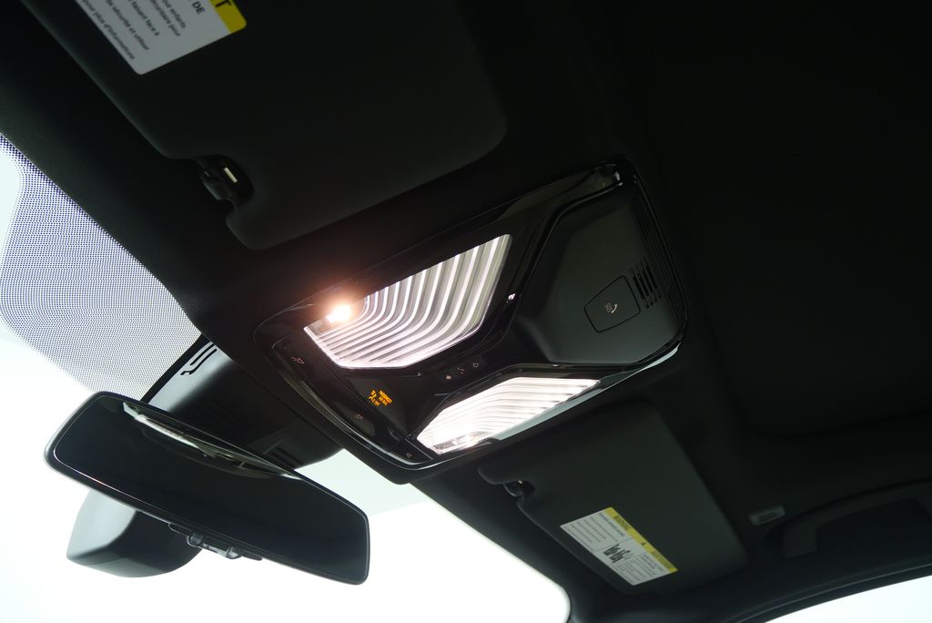 Thumbnail: 2026 BMW 3 Series - 21