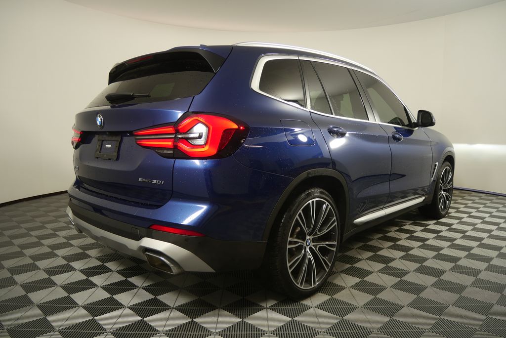 Thumbnail: 2022 BMW X3 - 3