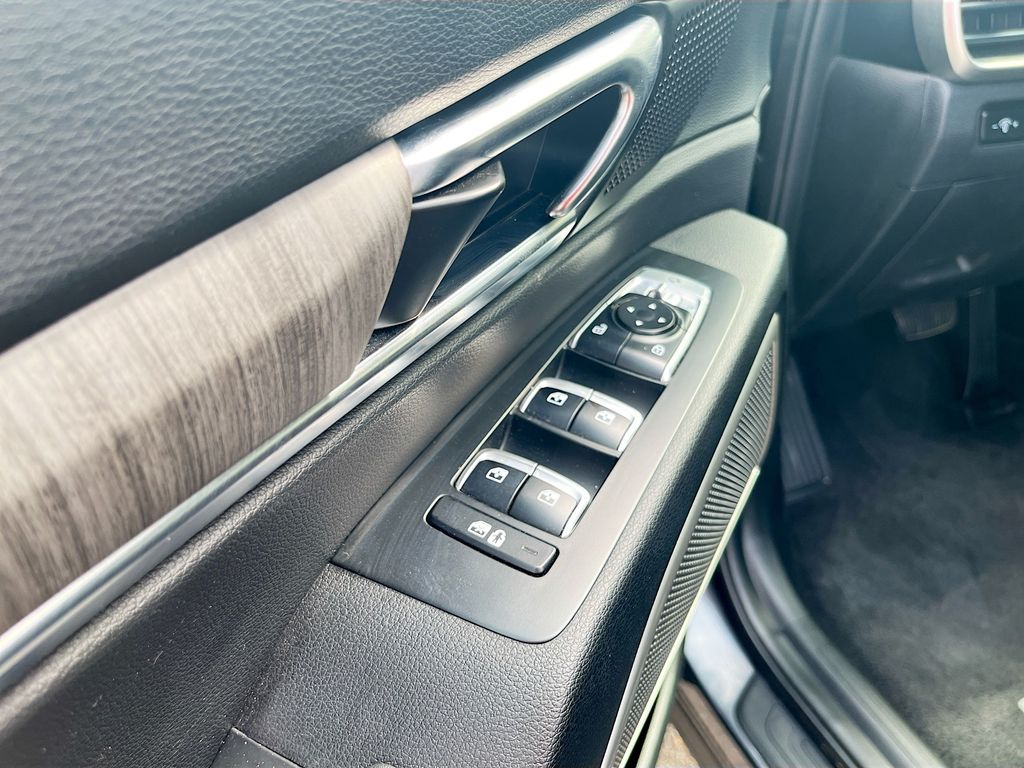 Used 2023 Gray Kia EX image 18