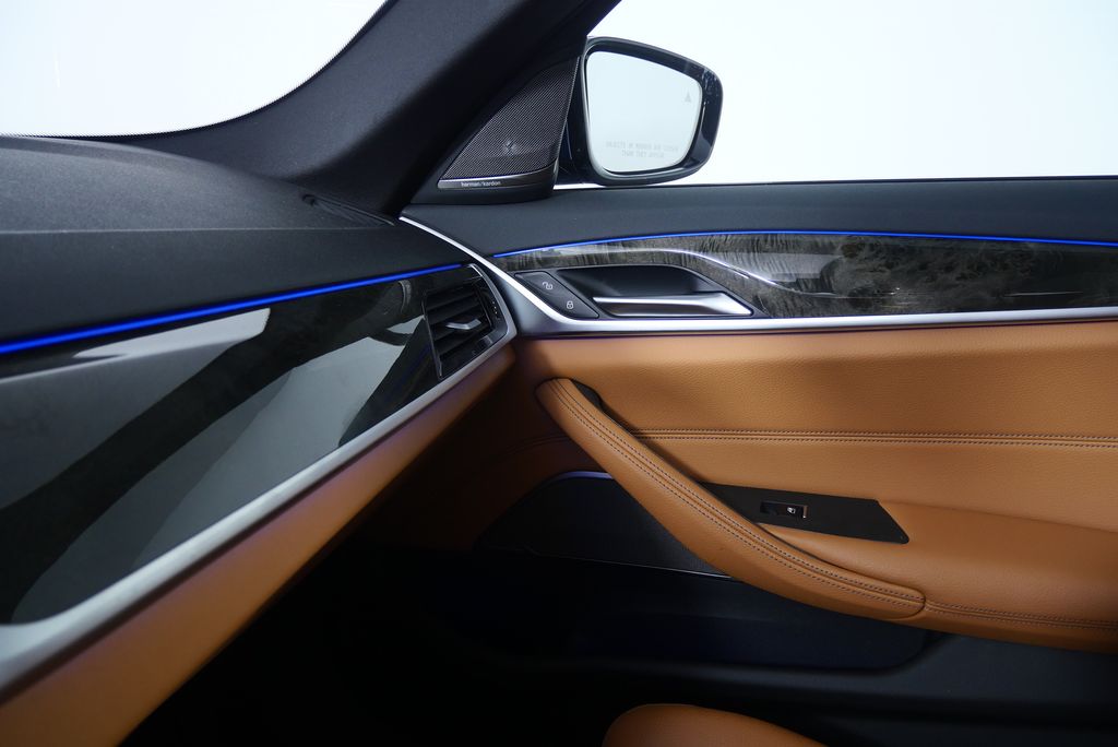 2023 BMW 5 Series 540i 30
