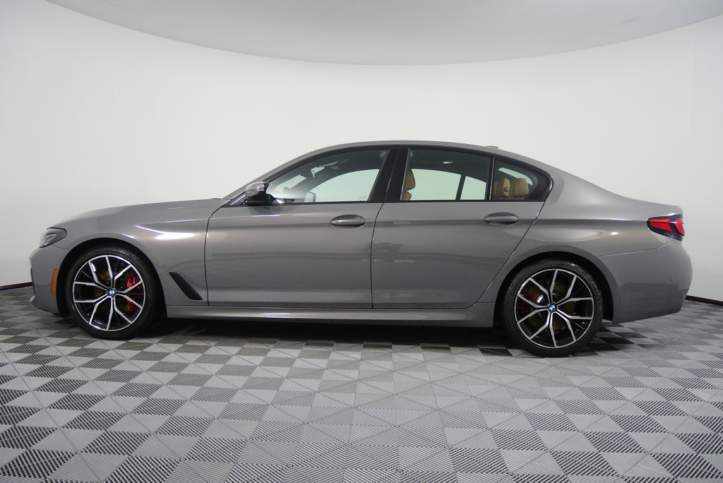 Thumbnail: 2022 BMW 5 Series - 6
