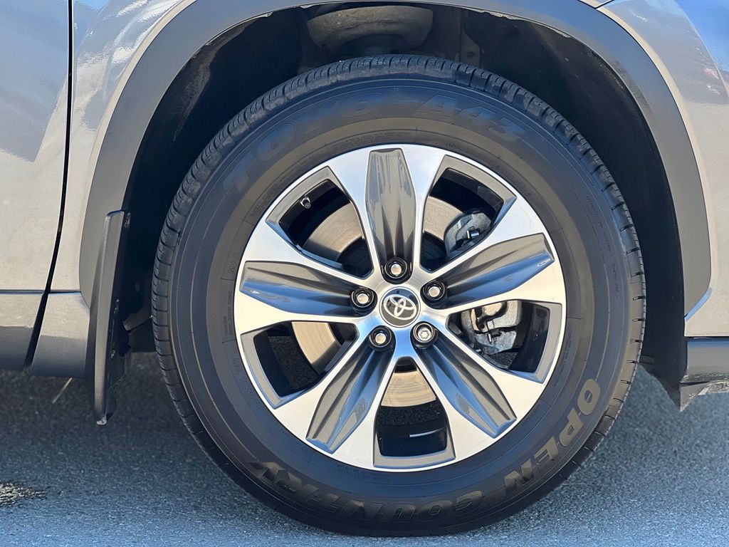 Used 2022 Toyota Highlander SUV
