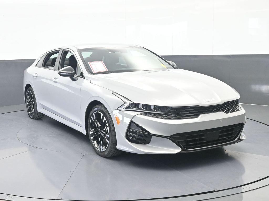 Used 2023 Wolf Gray Kia GT-Line image 9