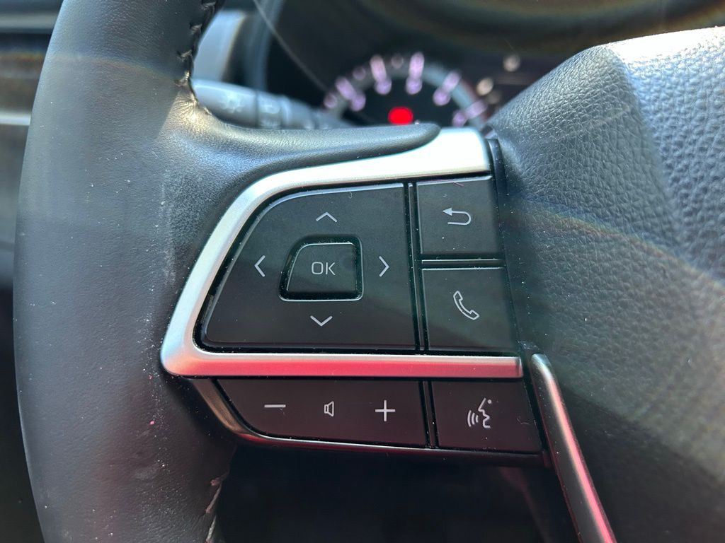 Thumbnail: 2023 Toyota Highlander - 19