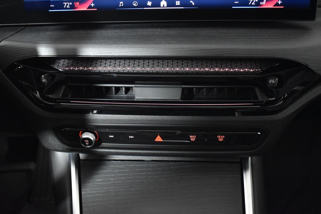 Thumbnail: 2026 BMW 4 Series - 24