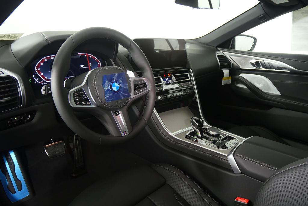 Thumbnail: 2026 BMW 8 Series - 16