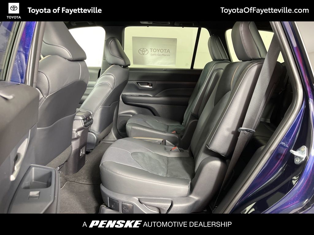 Thumbnail: 2026 Toyota Grand Highlander - 25