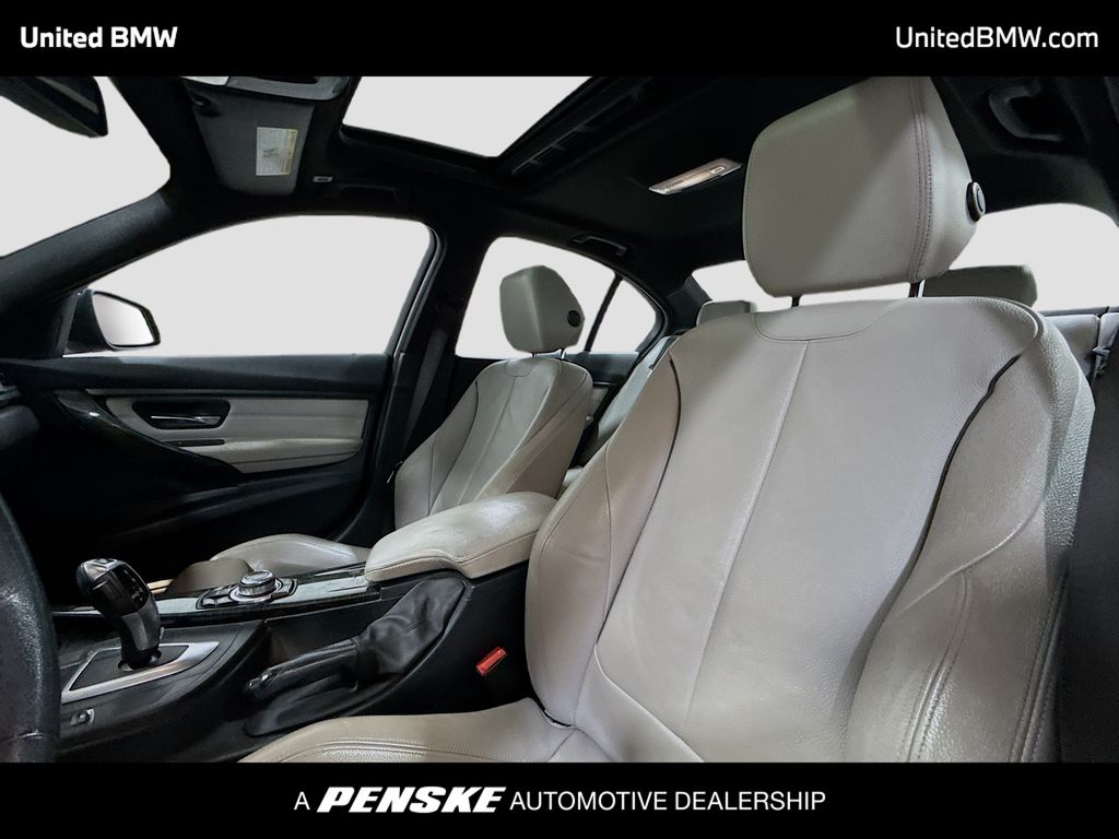 Thumbnail: 2013 BMW 3 Series - 5