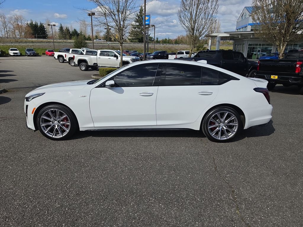 View vehicle photo 3