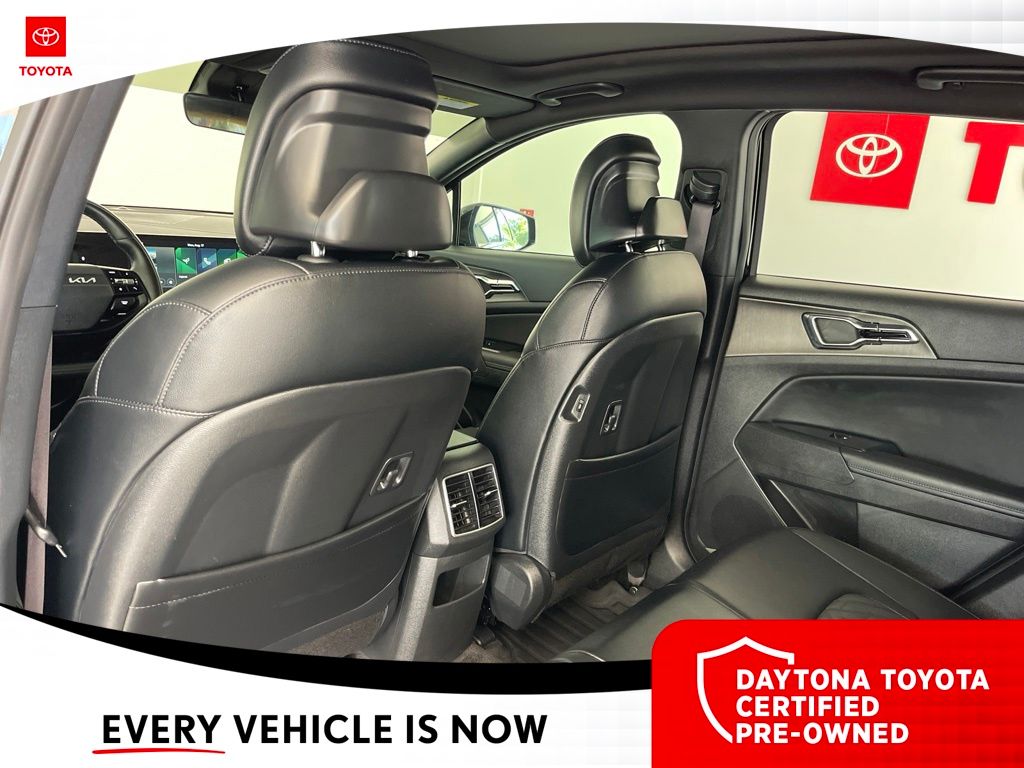 Used 2026 Kia Sportage Hybrid SUV