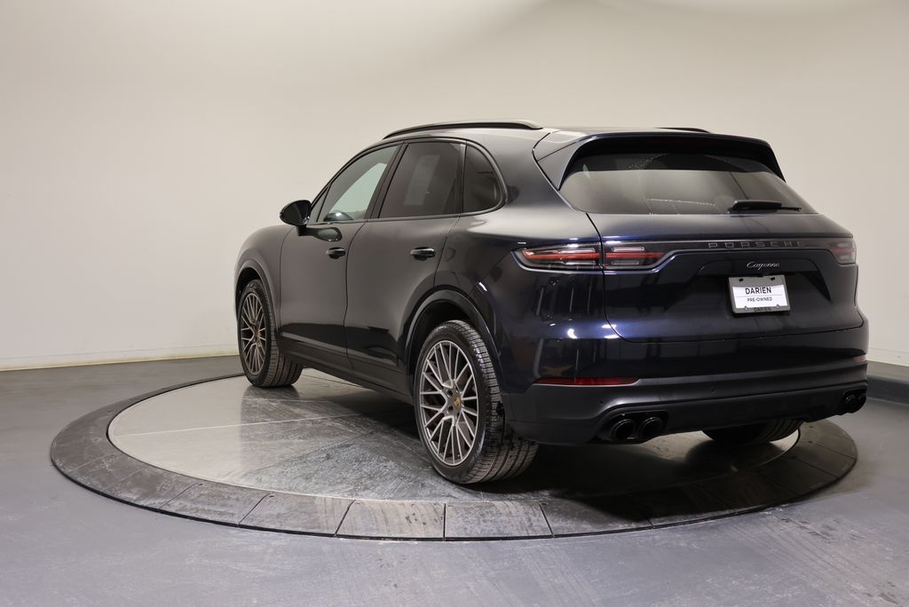Thumbnail: 2023 Porsche Cayenne - 3