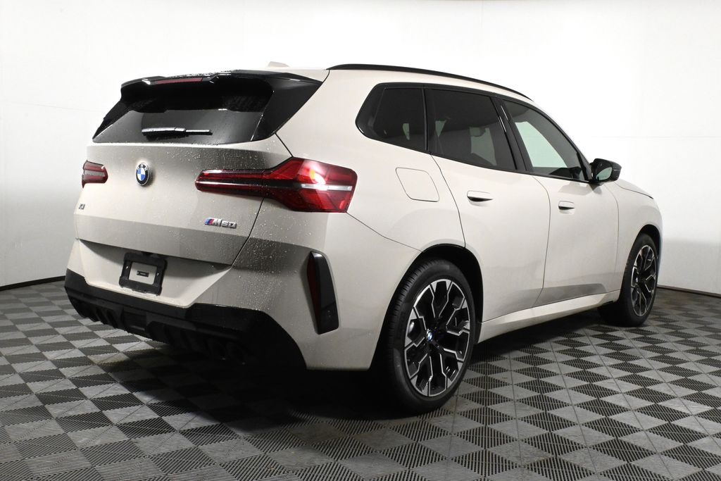 2025 BMW X3 M 7