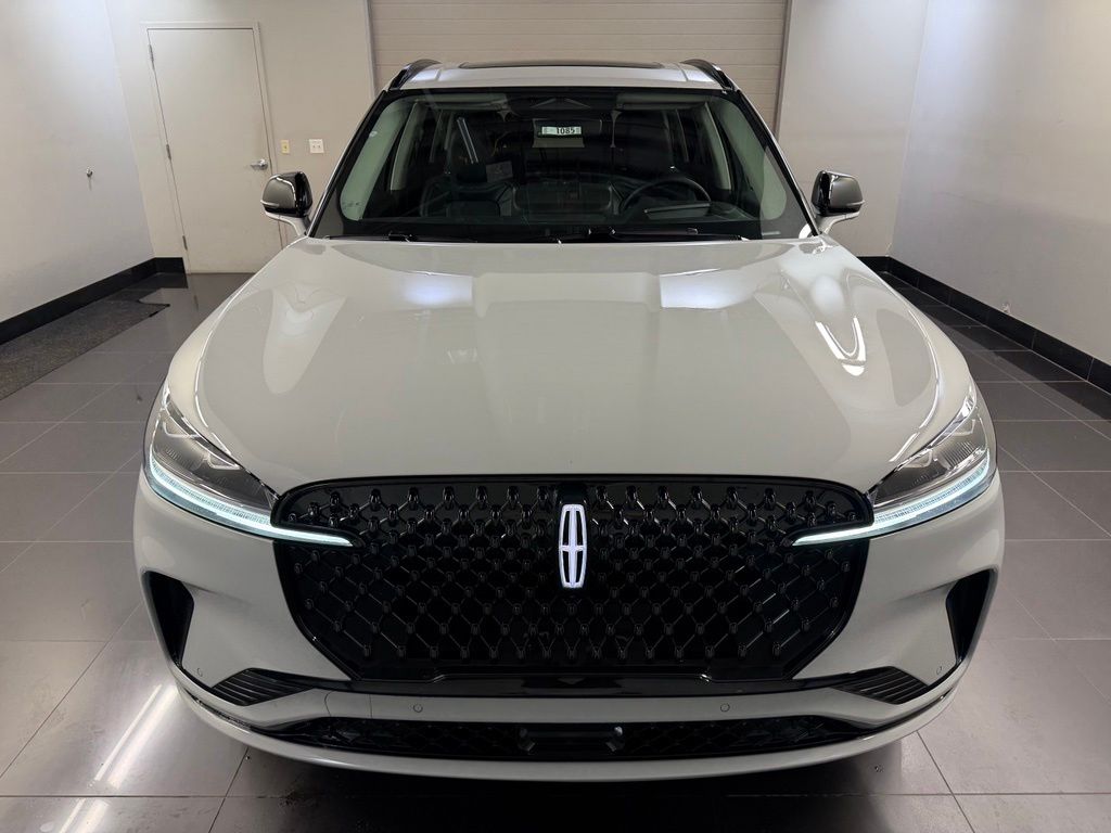 Avalanche Gray Clearcoat 2027 Lincoln Aviator SUV / Crossover All-Wheel Drive Automatic