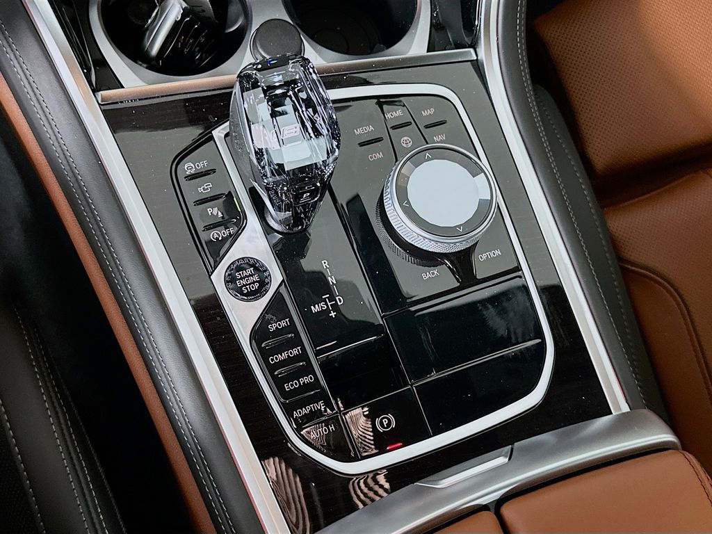 Thumbnail: 2026 BMW 8 Series - 15