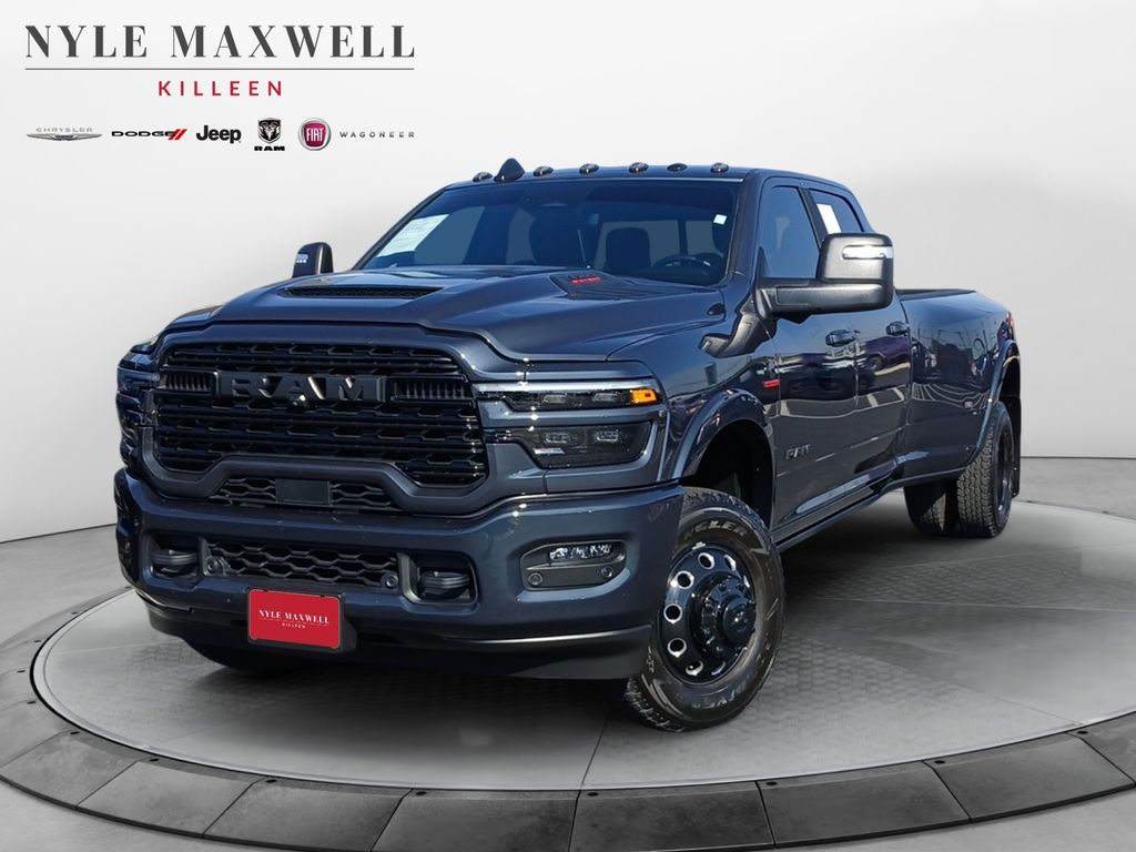 2025 RAM 3500 Limited Crew Cab LB DRW 4WD