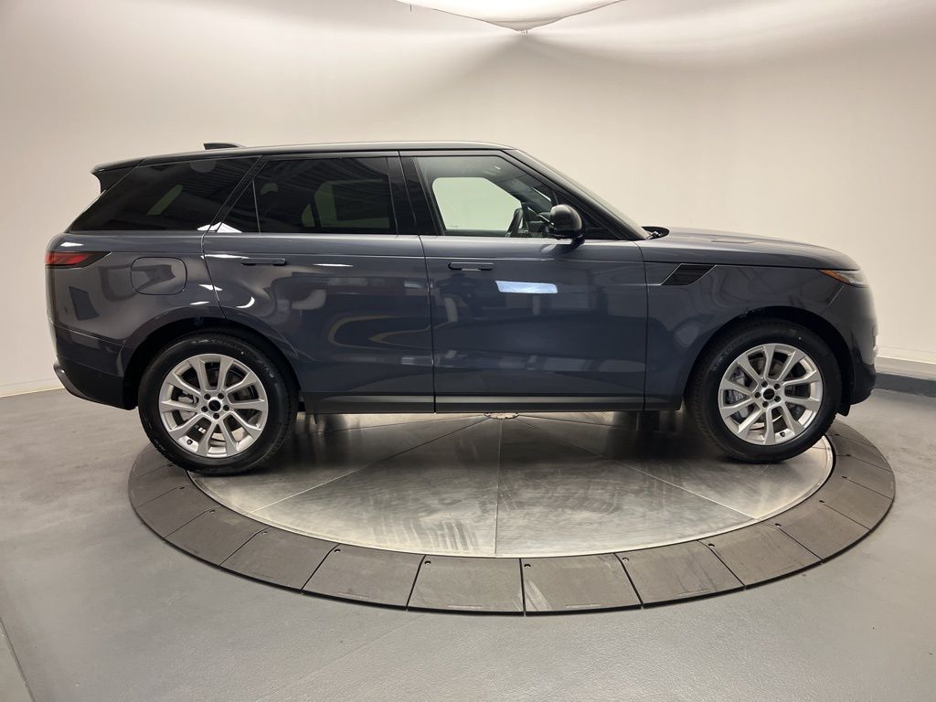 Thumbnail: 2026 Land Rover Range Rover Sport - 6