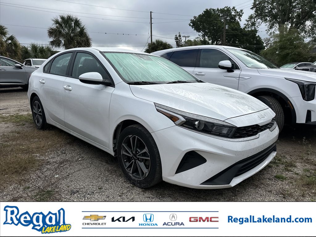 2022 Kia Forte LXS FWD