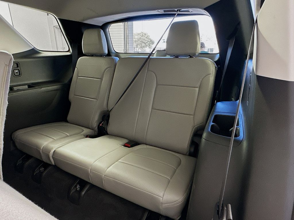 Thumbnail: 2018 Chevrolet Traverse - 26