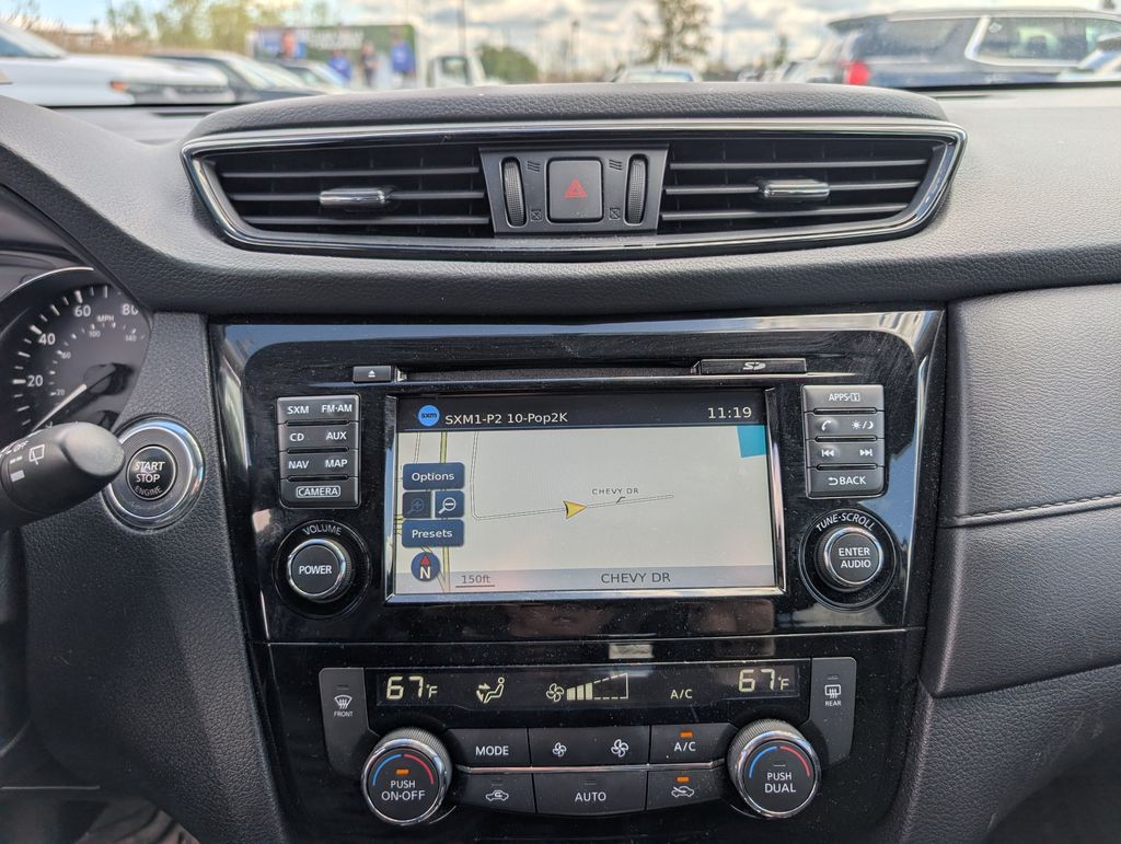Used 2017 Silver Nissan SV image 14