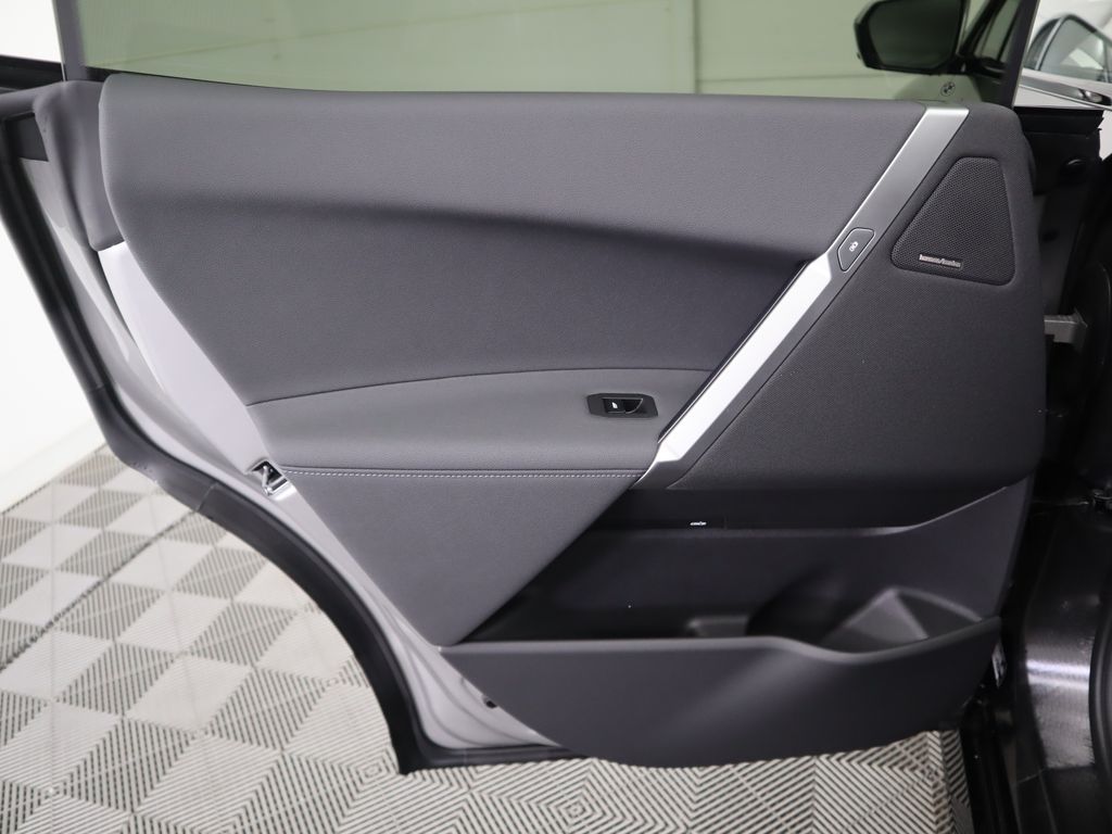 Thumbnail: 2026 BMW iX - 27