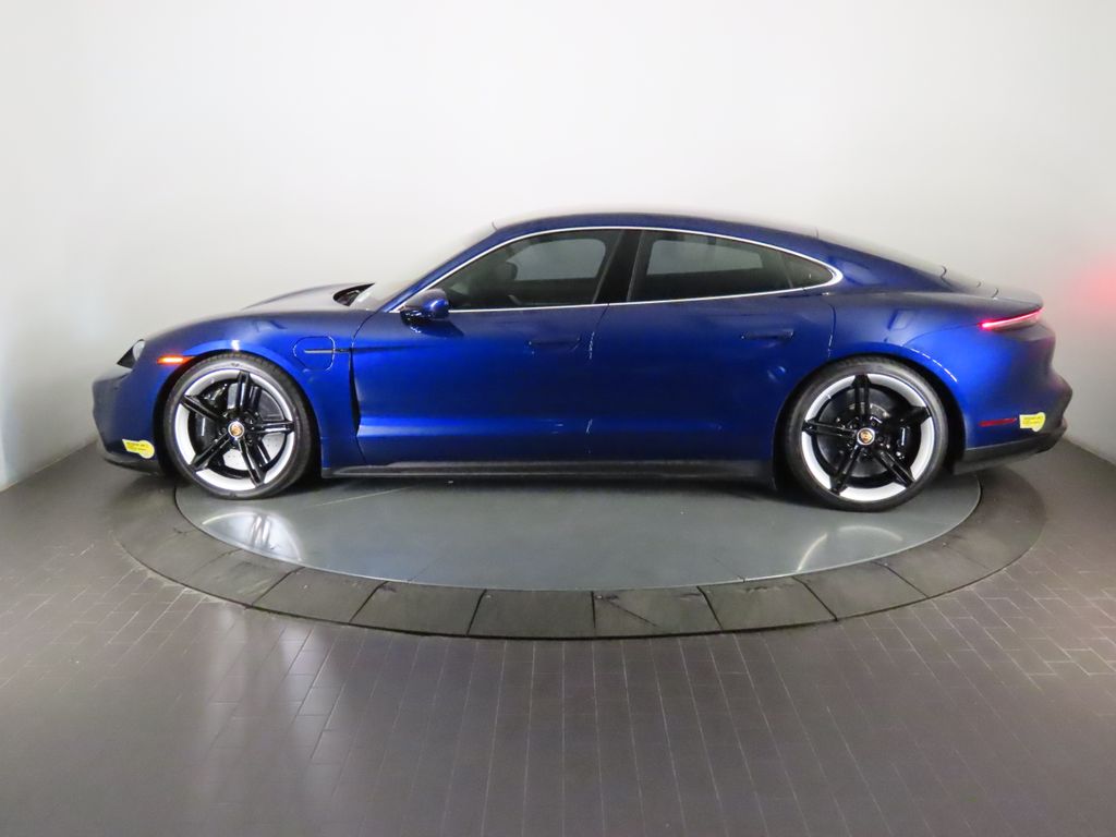 Thumbnail: 2021 Porsche Taycan - 2