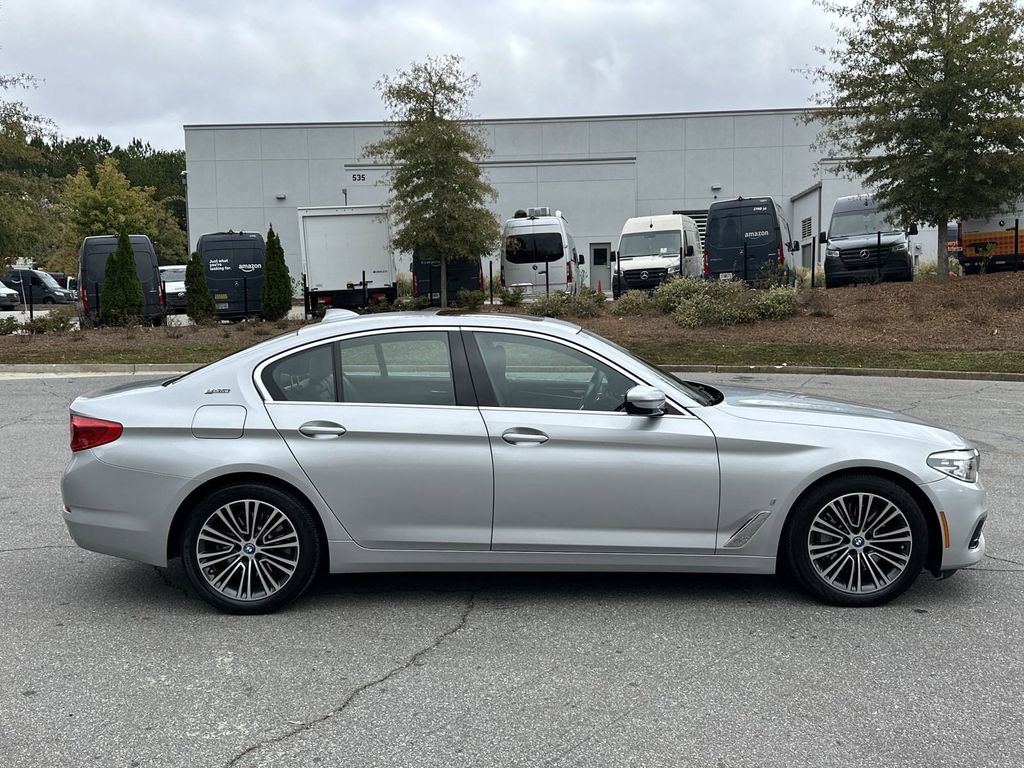 2019 BMW 5 Series 530e iPerformance 9