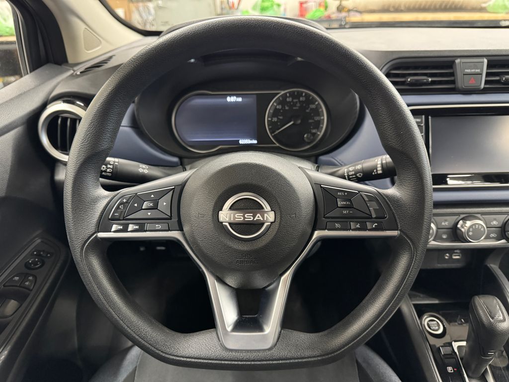 2023 Nissan Versa 1.6 SV