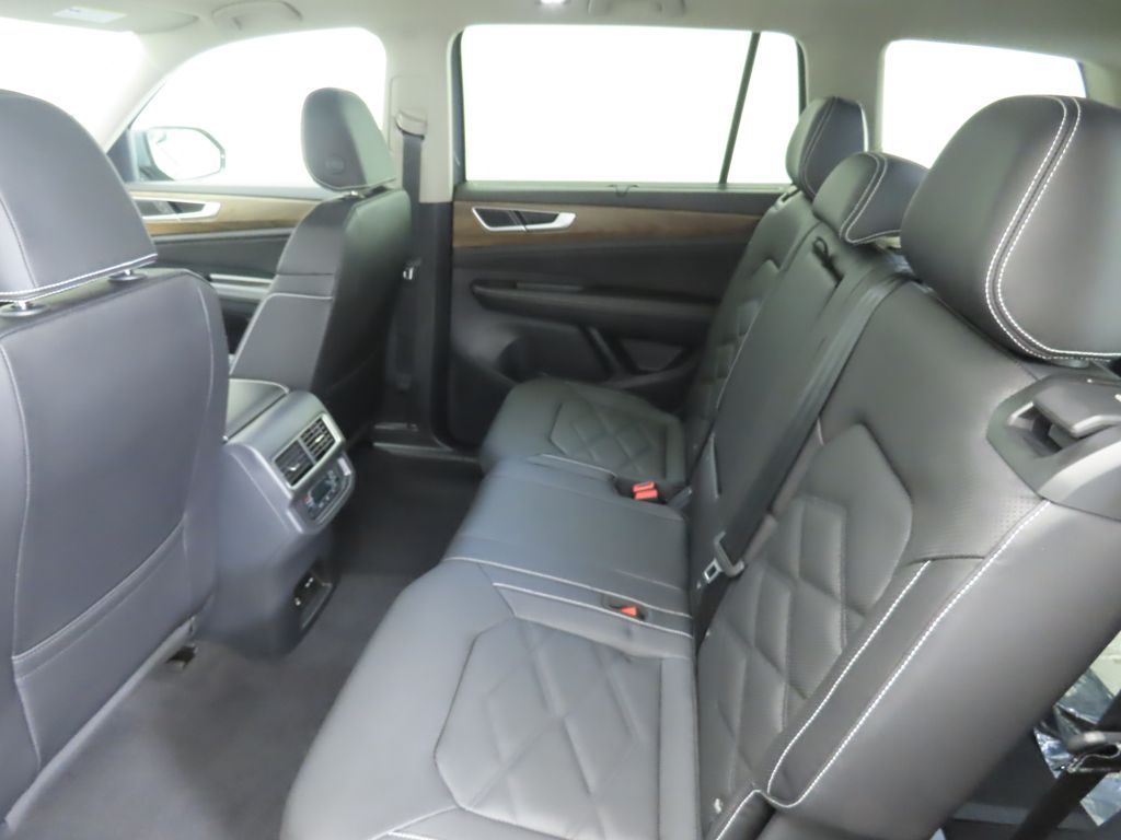 Thumbnail: 2026 Volkswagen Atlas - 21