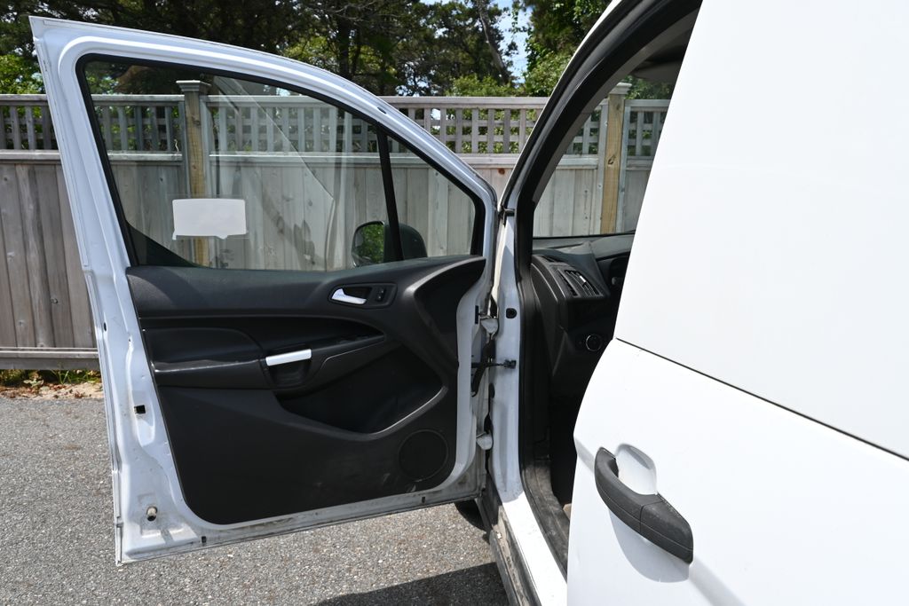 Thumbnail: 2014 Ford Transit Series - 8
