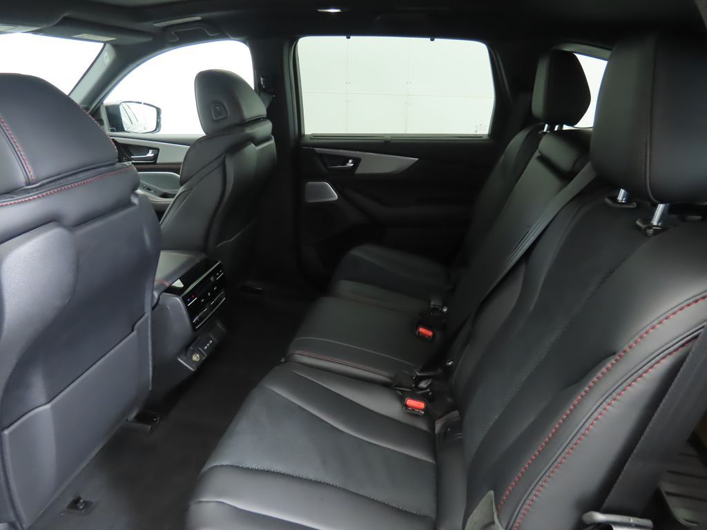 Thumbnail: 2026 Acura MDX - 22